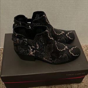 Vince Camuto Black and green Snake embossed leather Ankle Boots